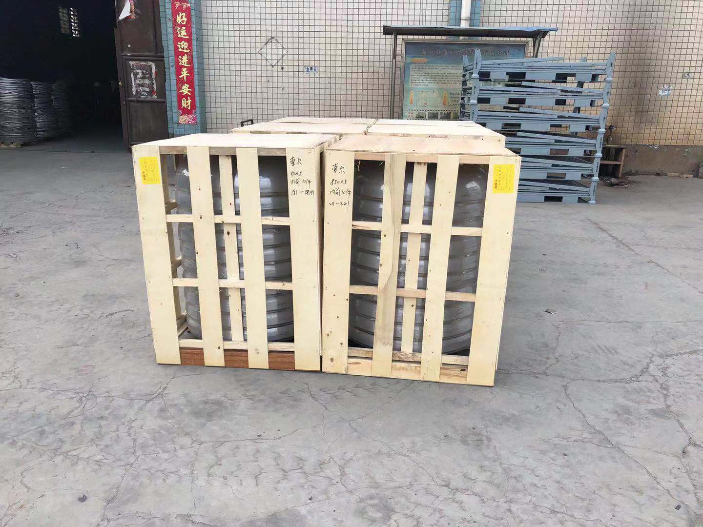 封(fēng)頭箱木質(zhì)包(bāo)裝